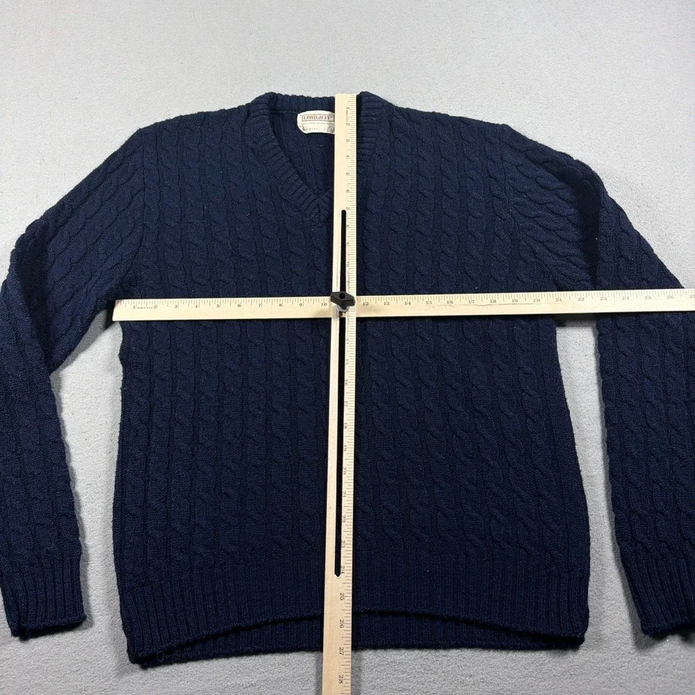 Vintage Lord Jeff Sweater Men Large Cable‎ Knit Blue V Neck Orlon Acrylic USA